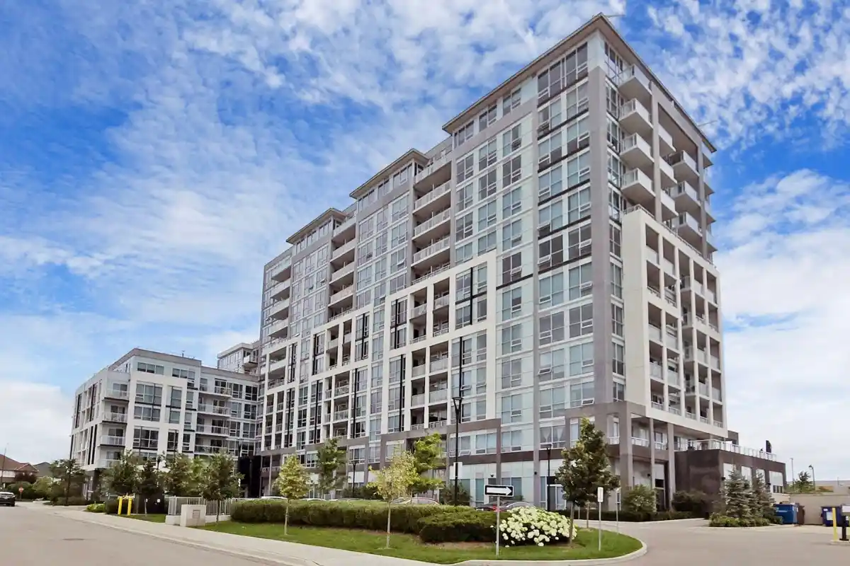 Art on Main at 1050 Main Street E, Milton