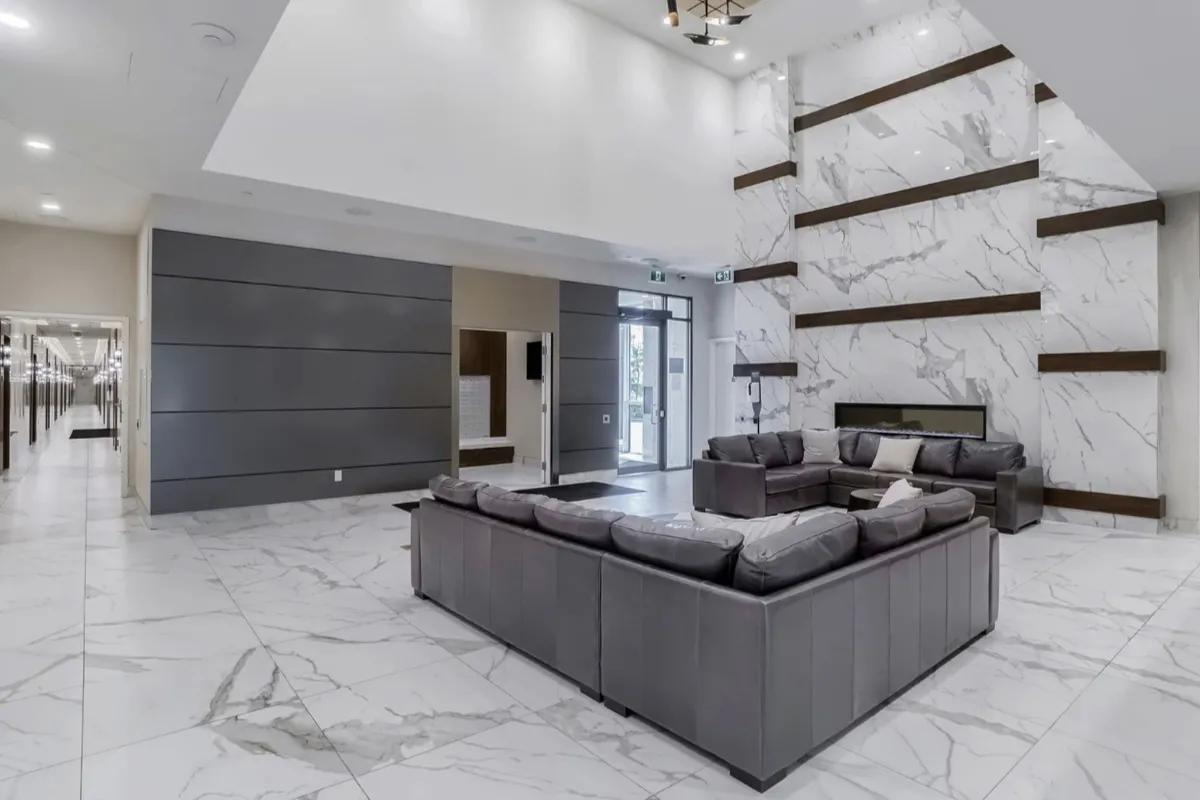 1050 Main St E Lobby