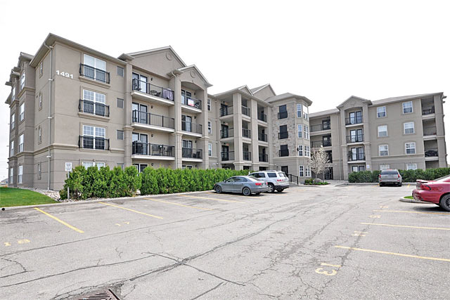 1471-1491 Maple Avenue, Milton - Maple Crossing Condominiums by Sutherland Development